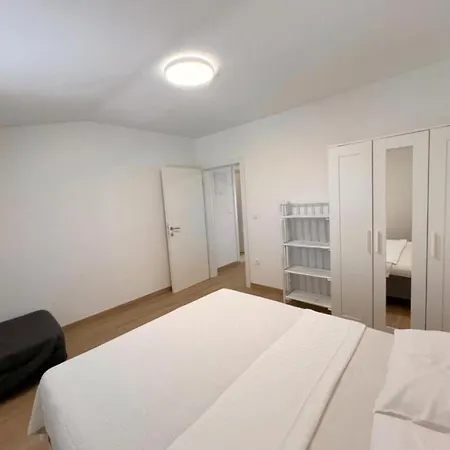 Apartman One Bedroom With Sea View 4