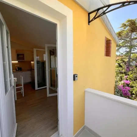 One Bedroom With Sea View 4